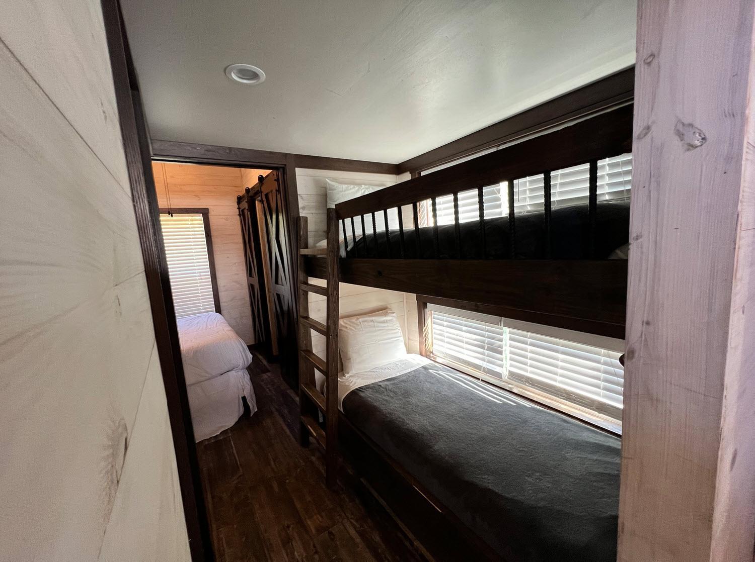 Creekfire Rv Resort Savannah Kamer foto